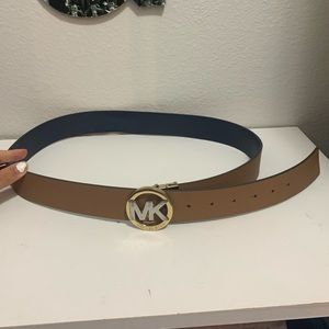Michael Kors reversible belt